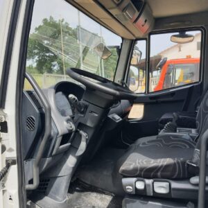 Autocarro Iveco Eurocargo 160e28p