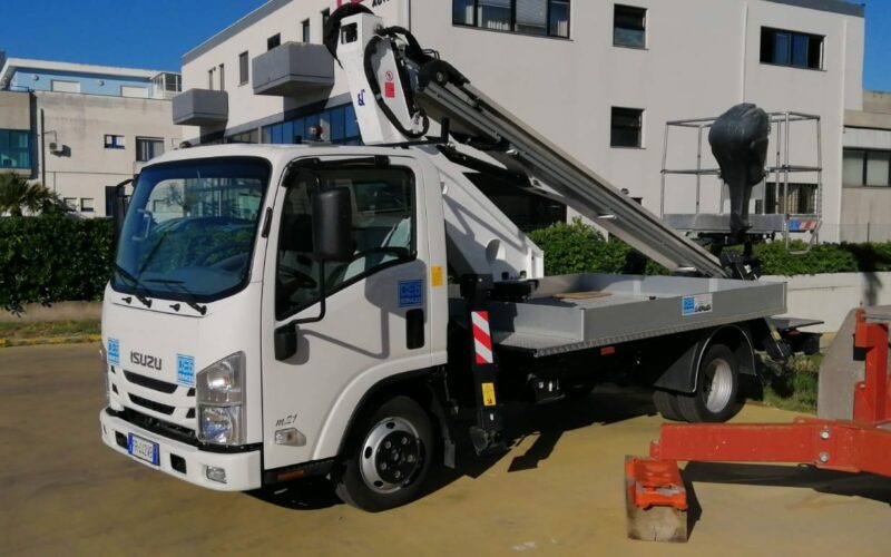 Scorpion-1812-su-Isuzu-3